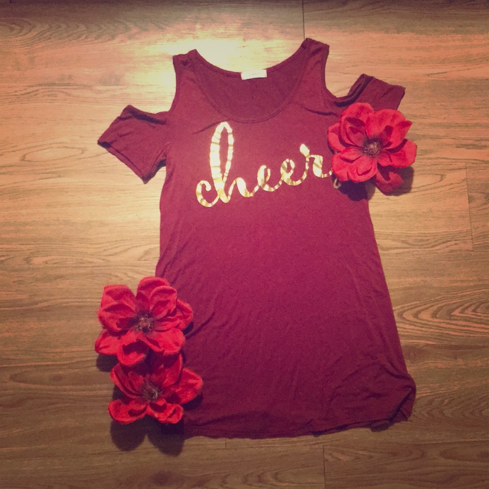 “Cheers” off the shoulder shirt